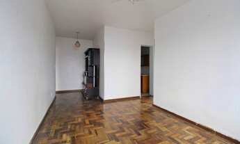 Imagem 2: Apartamento para venda possui 75 metros quadrados com 2 quartos em Vila Ipiranga - Porto A