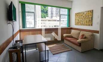 Imagem 2: Apartamento para Aluguel - Copacabana, 2 Quartos, 70 m2