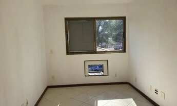 Imagem 7: Sala dois quartos sendo um suíte, armários na cozinha e banheiros, uma vaga