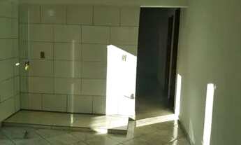 Imagem 4: Alugo casa bairro Tocantins 2 quarto sala cozinha garagem