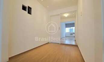 Imagem 2: Rio de Janeiro - Apartamento Padrão - Humaitá