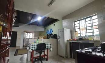 Imagem 7: Casa na praia com piscina