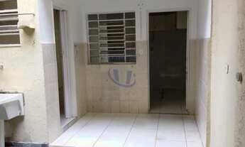 Imagem 4: Casa de 3 dormitórios, 2 banheiros e 1 vaga e quintal , na Vila Mascote