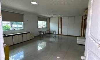 Imagem 2: Dom Pedro. Alugo Casa com 200m2, 4 quartos sendo 2 suites, sala para 3 ambientes e 4 vagas