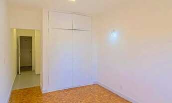 Imagem 5: Kitnet/conjugado para aluguel possui 25m² com 1 quarto, cozinha e banheiro na Liberdade