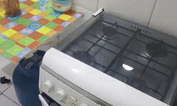 Imagem 3: Kit net ao lado do metrô Penha