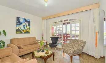 Imagem 5: Sobrado para venda possui 227 metros quadrados com 3 quartos em Bairro Alto - Curitiba - P