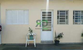 Imagem 2: Kitnet para aluguel com 1 quarto sendo suíte, próximo de tudo