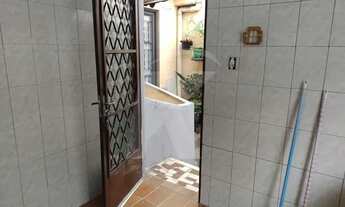 Imagem 4: Casa com quarto, cozinha, banheiro