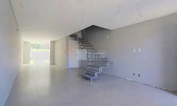 Imagem 4: Amplo sobrado no bairro Velha!