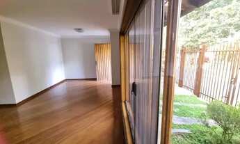 Imagem 4: Casa Térrea espaçosa com jardim em rua arborizada no Parque Continental 5 dormitórios e ed