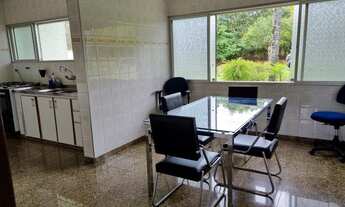 Imagem 4: Casa de condomínio para aluguel possui 420 metros quadrados com 6 quartos