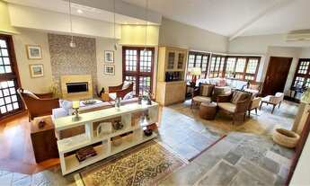 Imagem 7: Casa para venda possui 422 metros quadrados com 4 quartos em Granja Viana - Cotia - SP