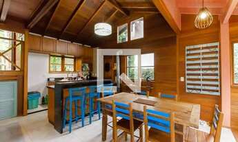 Imagem 6: Casa para Aluguel - Córrego Grande, 3 Quartos, 350 m2