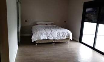 Imagem 6: Casa de condomínio para aluguel tem 340 metros quadrados com 4 quartos