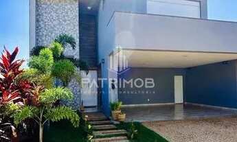 Imagem: Sobrado c/ 205m², 03 Dormitórios sendo