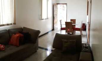 Imagem 2: BELO HORIZONTE - Casa Padrão - Castelo