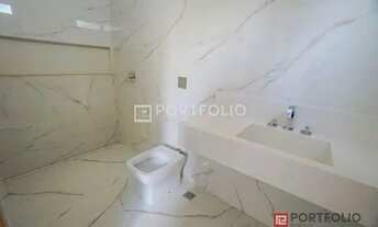 Imagem 6: Casa de condomínio sobrado para venda possui 485 metros quadrados com 4 quartos