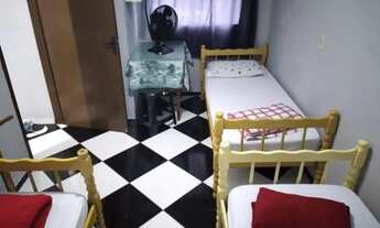 Imagem 7: Hostel casa fechada