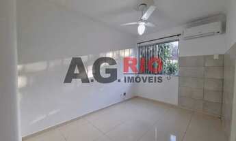 Imagem 7: Apartamento-LOCAÇÃO-Jardim Sulacap-Rio de Janeiro-RJ