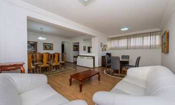 Imagem 3: Apartamento para venda possui 134 metros quadrados com 3 quartos em Água Verde - Curitiba