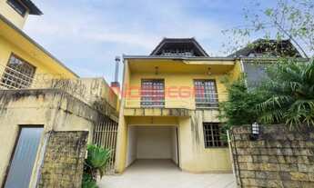 Imagem 2: Imperdível oportunidade de casa para venda ou locação em Curitiba-PR, Vista Alegre: 4 quar