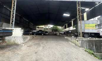 Imagem: Galpão à venda de 1200m² de terreno