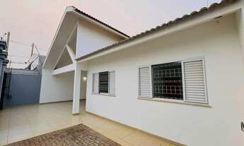 Imagem 7: Casa à Venda no Jardim Monte Rei Cozinha Pronta, 3 Quartos e Excelente Localização a 1 Qu