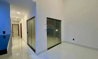 Imagem 6: Oportunidade no Monte Carlo Casa Ampla com 3 suítes em Condomínio Privado