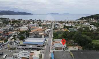 Imagem 2: Apartamento à venda e aluguel anual no Centro de Garopaba - SC