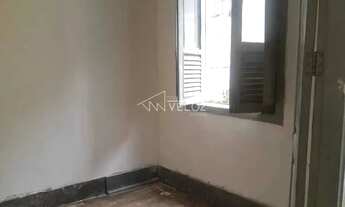 Imagem: Casa de Vila Linear / Residencial / Catete