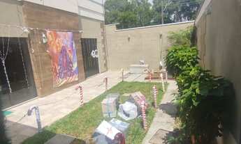 Imagem 3: Casa com ponto comercial à venda