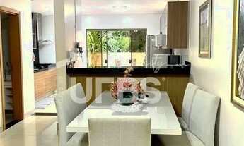 Imagem: Sobrado 3 Suítes em Condomínio - Parque