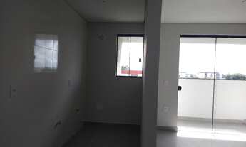 Imagem 2: Com elevador e suite no iririú