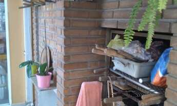 Imagem 3: Sobrado para venda com 200 metros quadrados com 3 quartos