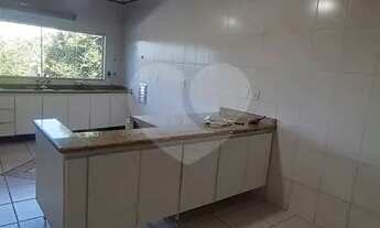 Imagem 6: Linda sobrado da Serra Da Cantareira com 3 amplos dormitórios sendo 1 suíte ampla com clos