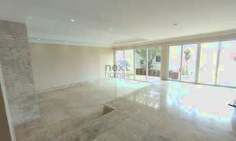 Imagem 2: Magnifica Casa em Cond. Fechado no Pq. dos Principes 660 m2 com Piscina e Quadra Poliespor