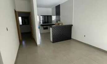 Imagem 2: Casa para Venda em Uberlândia, Novo Mundo, 3 dormitórios, 1 suíte, 1 banheiro, 2 vagas