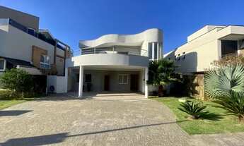 Imagem 7: Casa de condomínio para aluguel e venda possui 420 metros quadrados com 5 quartos