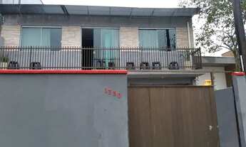 Imagem 2: Hostel casa fechada