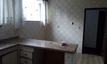 Imagem 7: Sobrado para venda tem 99 metros quadrados com 4 quartos