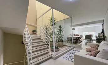 Imagem: FXH Lindaa casa com piscina e area de churrasco