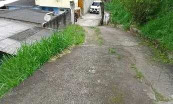 Imagem 2: Casa vale da revolta beira da rua