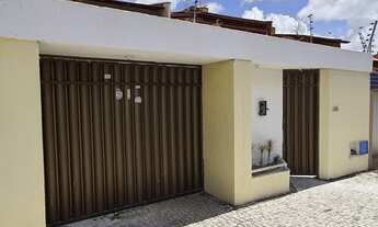 Imagem 3: Casa para aluguel possui 303 metros quadrados com 4 quartos