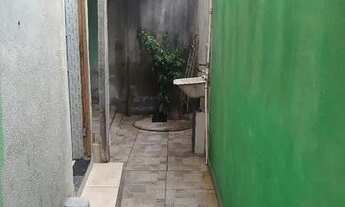 Imagem: Alugo uma kitnet o valor é 450