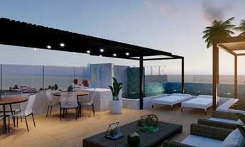 Imagem: Localizado a 100 metros da orla do Bessa