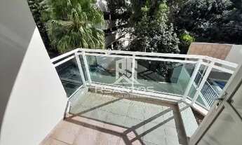 Imagem 3: Freguesia - Centrão do Bairro - Sala espaçosa, 2 quartos, suíte, cozinha planejada, 1 vaga