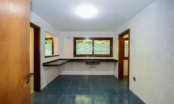 Imagem 6: Casa tipo para venda com 5 quartos, 350m²