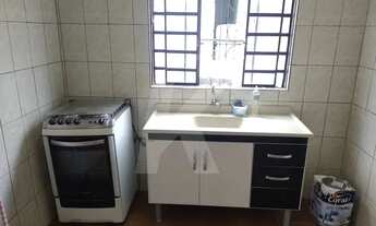 Imagem 2: Casa com quarto, cozinha, banheiro