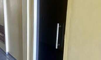 Imagem 2: Escritório Comercial mobiliado com ar condicionado e armários com vista para baía